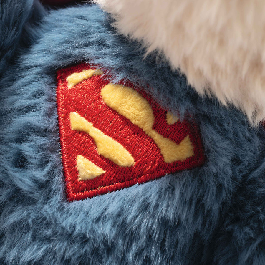 Steiff Superman teddybjørn 29 cm detaljbilde av kappe