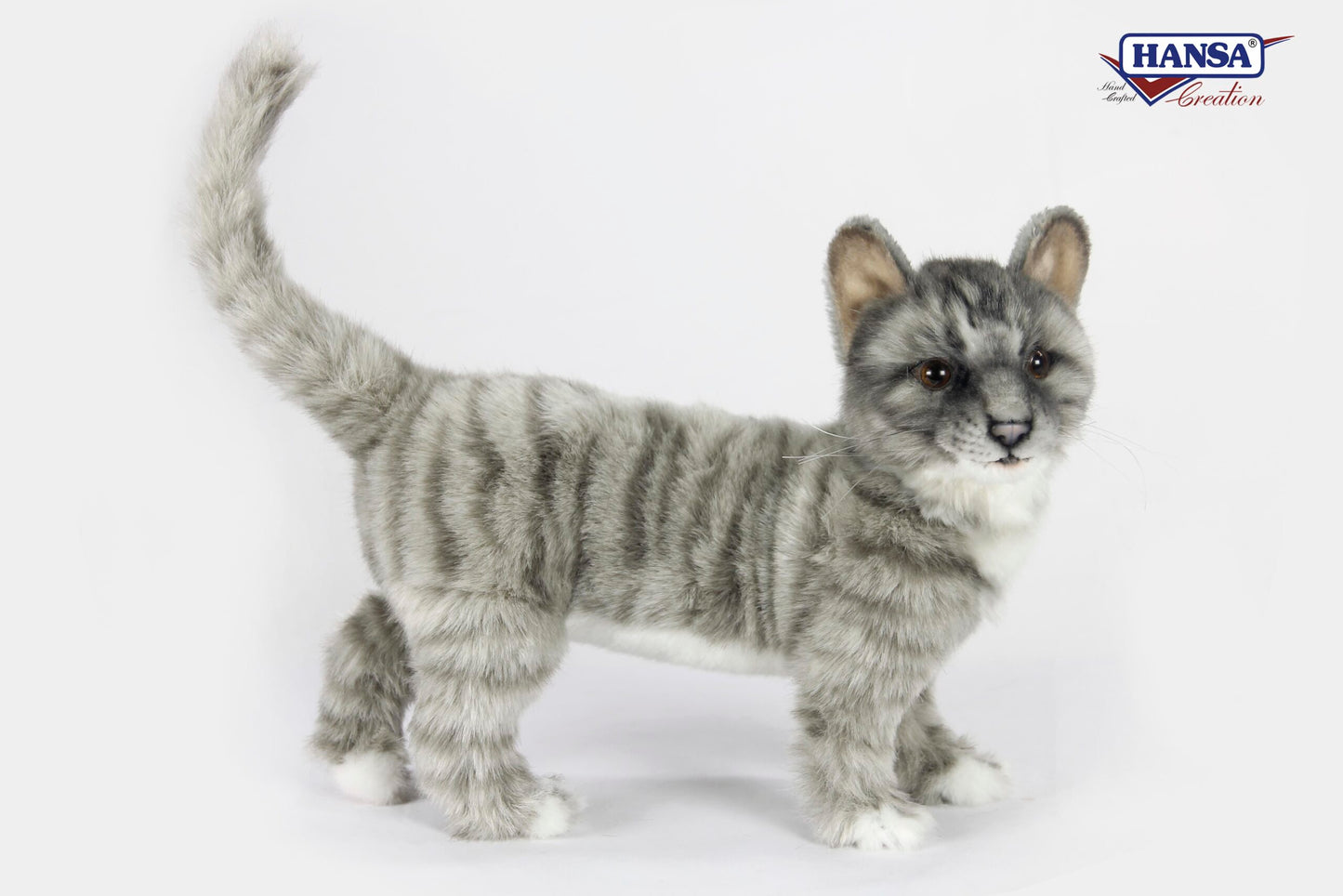 Katt kosedyr grå stående Side View | Hansa Creation - Bamsedyra AS