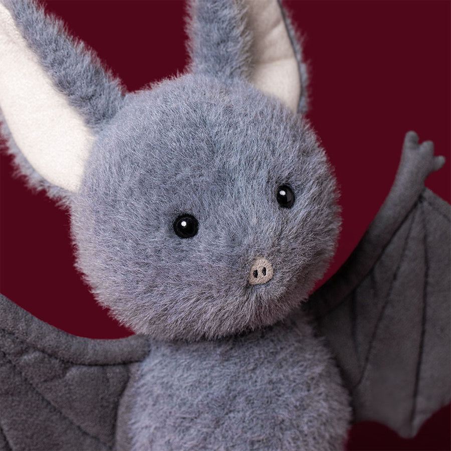 Jellycat Broox Bat sett fra siden