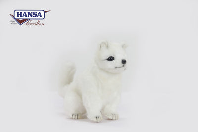 Arctic Fox Cub Sitting 14 cm | Hansa Creation (6830) - Bamsedyra AS