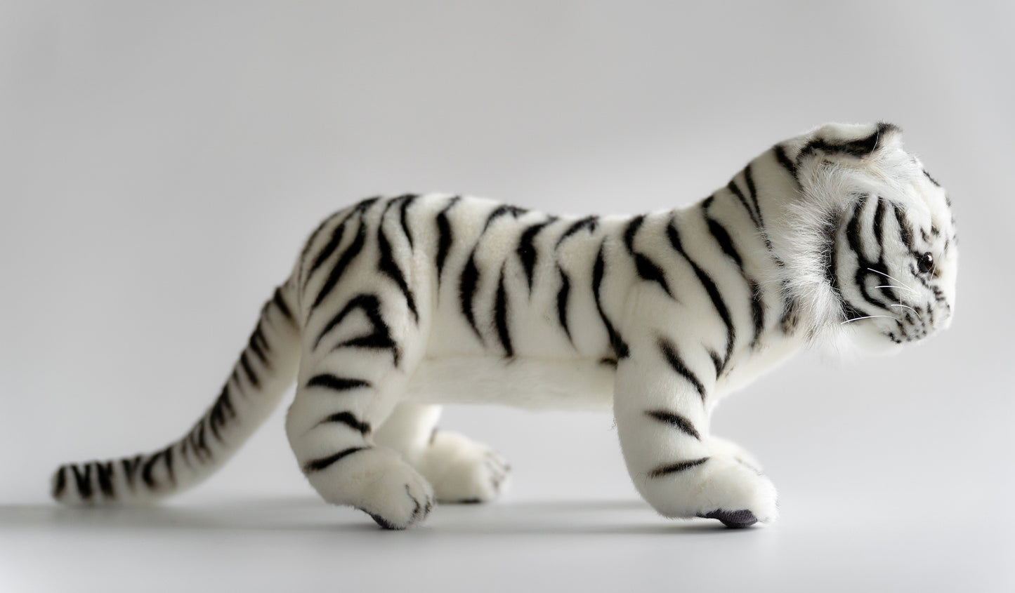 Hvit Amurtiger Bamse Detail | Hansa Creation - Bamsedyra AS