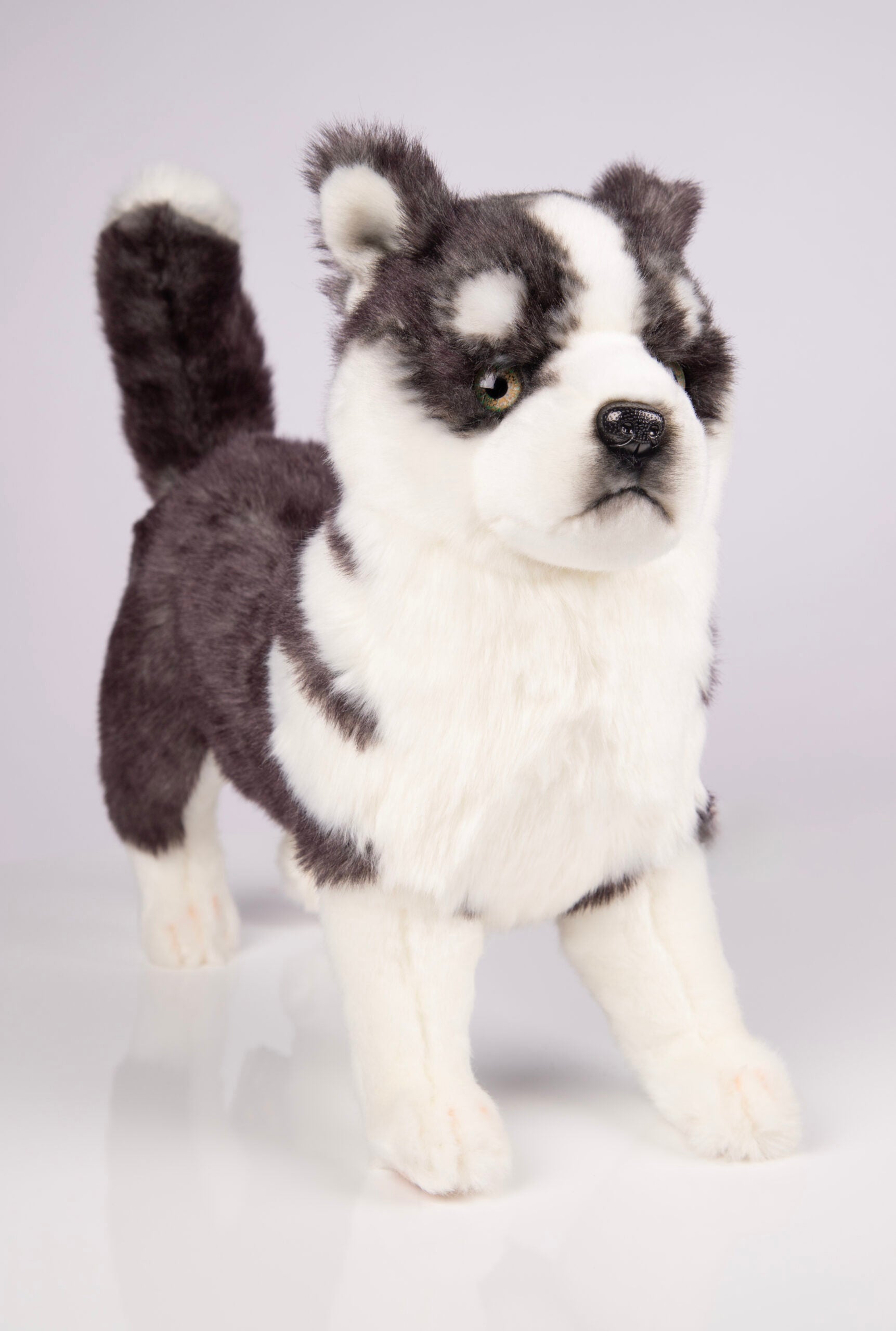 Hansa Creation | Husky Puppy Standing | Grå/Hvit | ca. 43 cm - Bamsedyra AS